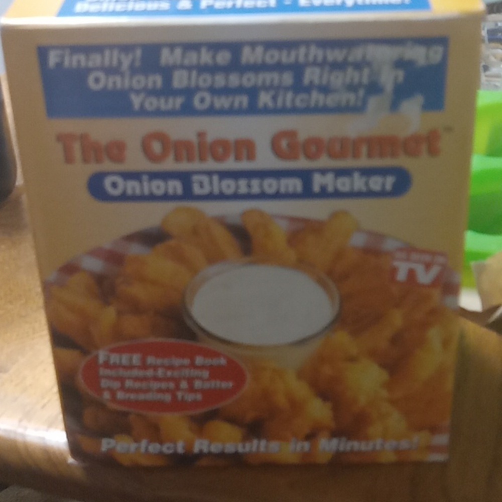 The Onion Blossommaker